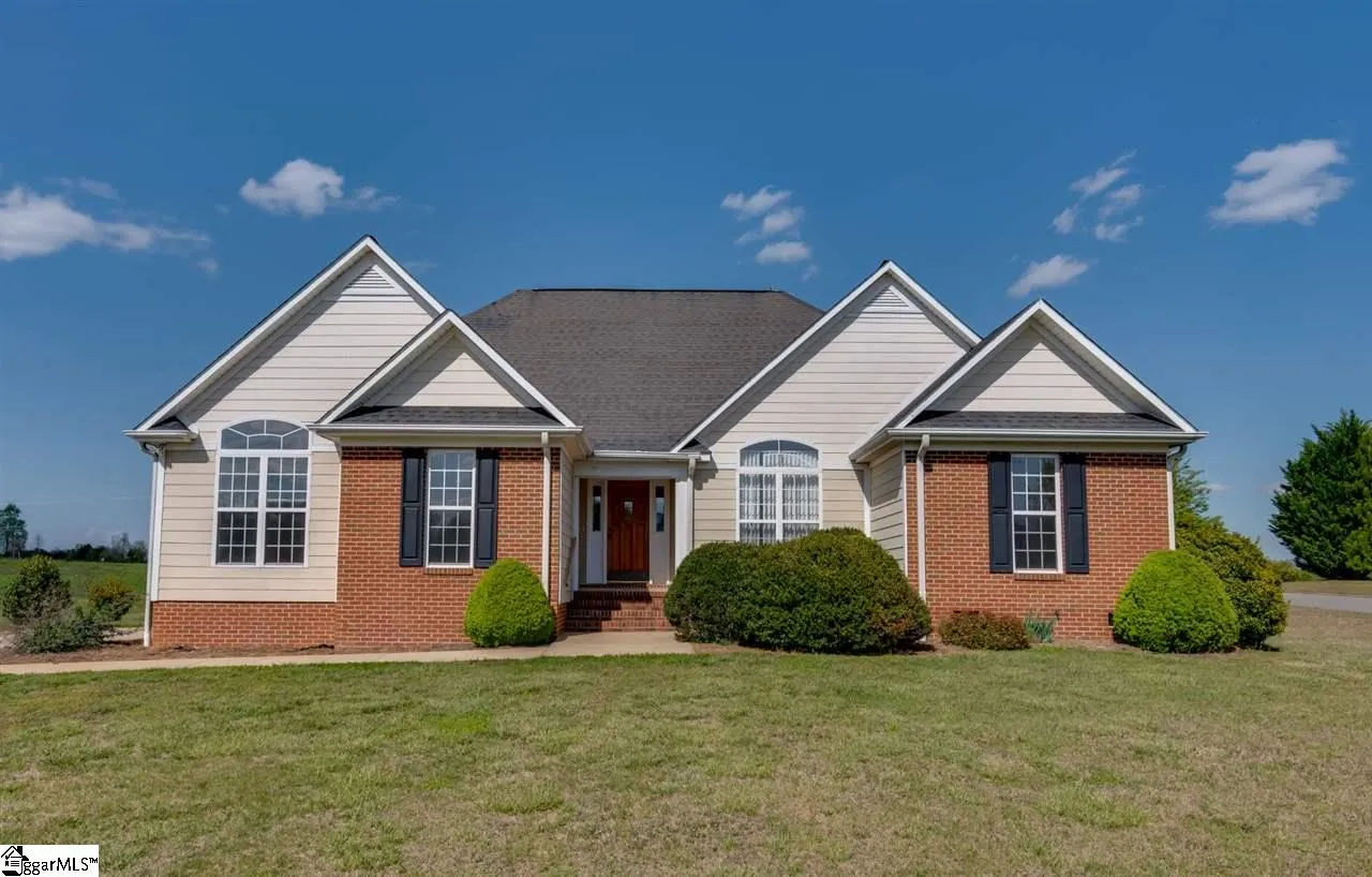 Property image 1 at 110 Wild Heather Drive, Campobello, SC 29322