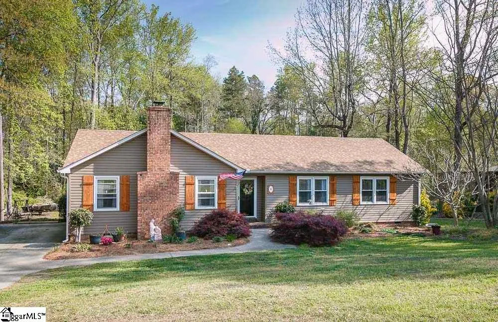 Property image 1 at 8 Crowndale Court, Taylors, SC 29687