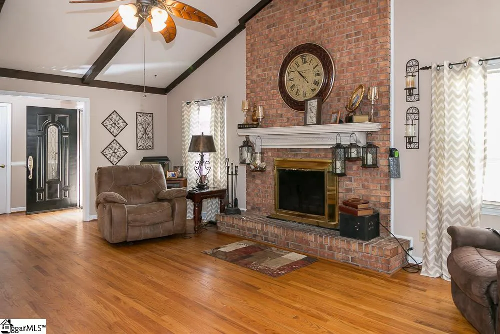 Property image 5 at 8 Crowndale Court, Taylors, SC 29687
