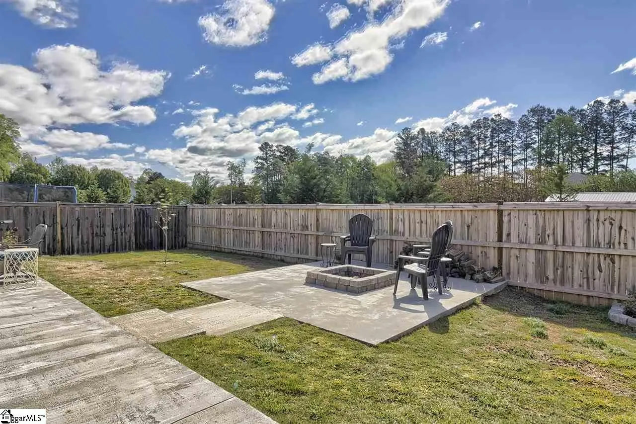 Property image 4 at 15 Furlong Court, Simpsonville, SC 29681