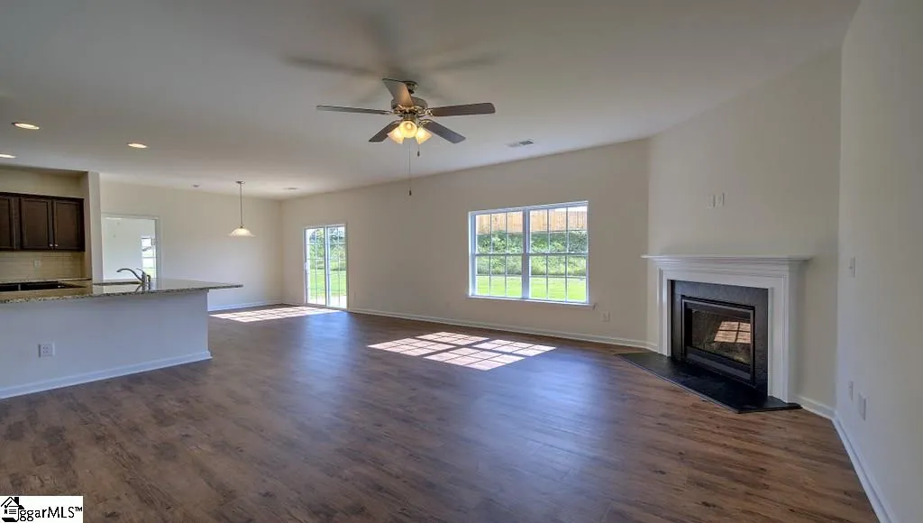 Property image 4 at 424 Brandybuck Drive, Piedmont, SC 29673