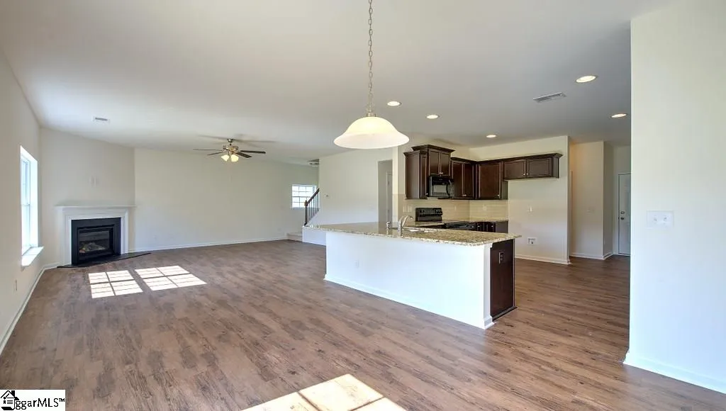 Property image 5 at 424 Brandybuck Drive, Piedmont, SC 29673