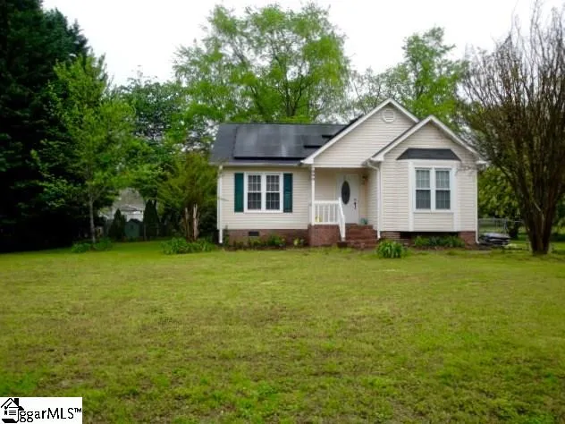 Property image 1 at 303 Laurel Tree Lane, Simpsonville, SC 29681