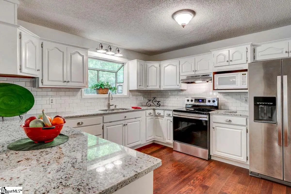 Property image 3 at 19 WESTWIND Court, Seneca, SC 29672