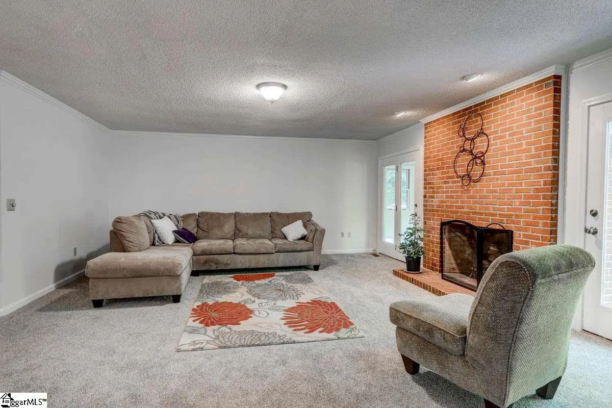 Property image 4 at 19 WESTWIND Court, Seneca, SC 29672