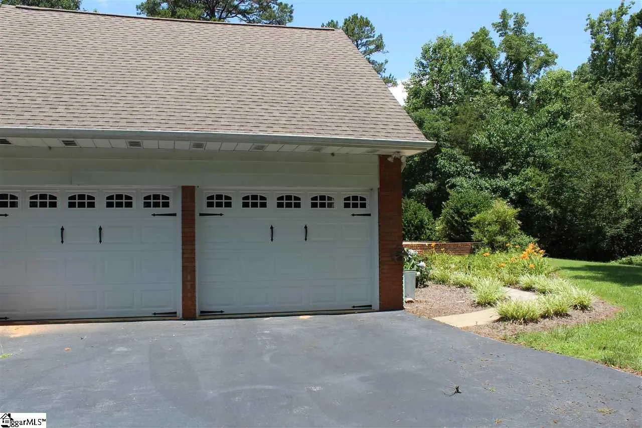 Property image 4 at 200 Asbury Circle, Easley, SC 29640