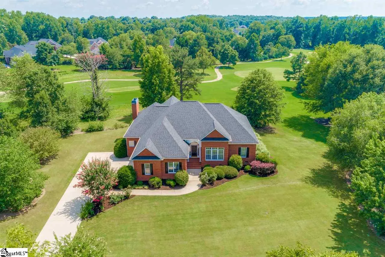 Property image 3 at 621 Driftwood Drive, Greer, SC 29651