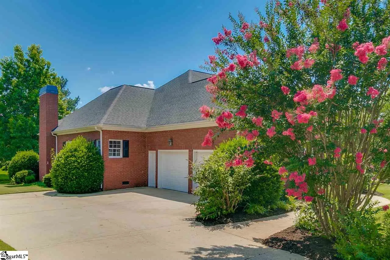 Property image 5 at 621 Driftwood Drive, Greer, SC 29651