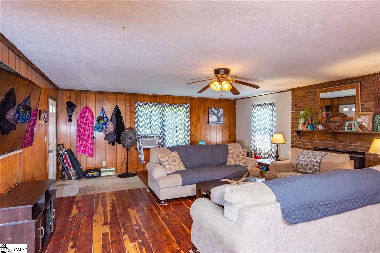 Property image 5 at 210 Looper Road, Pelzer, SC 29669