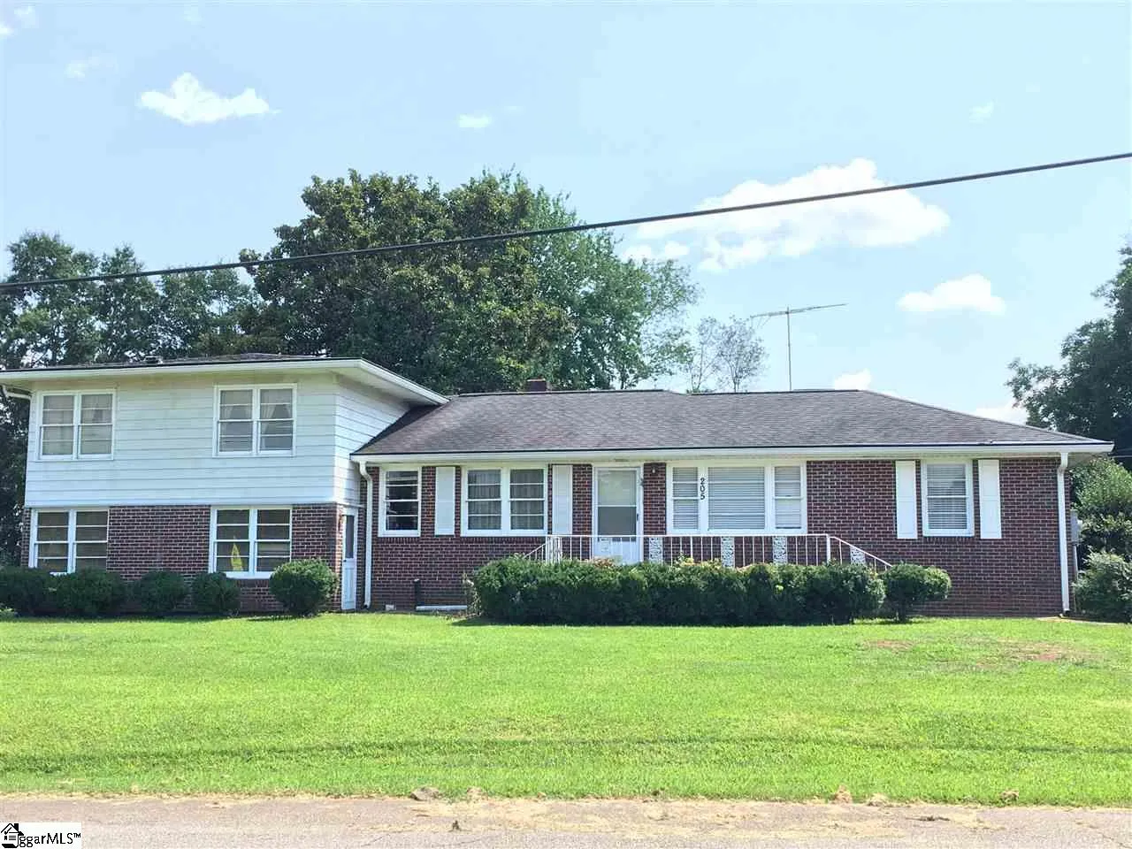 Property image 1 at 205 Mary Ann Street, Easley, SC 29640