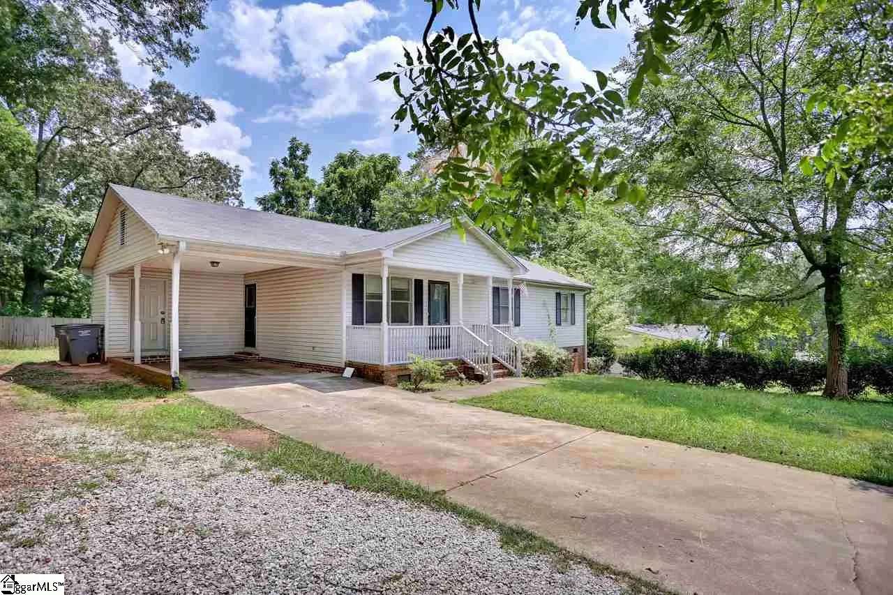 Property image 3 at 13 Cochran Drive, Greenville, SC 29611