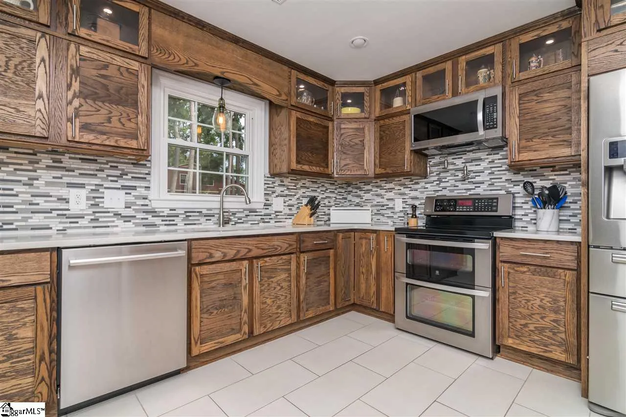 Property image 3 at 214 Heather Drive, Spartanburg, SC 29301