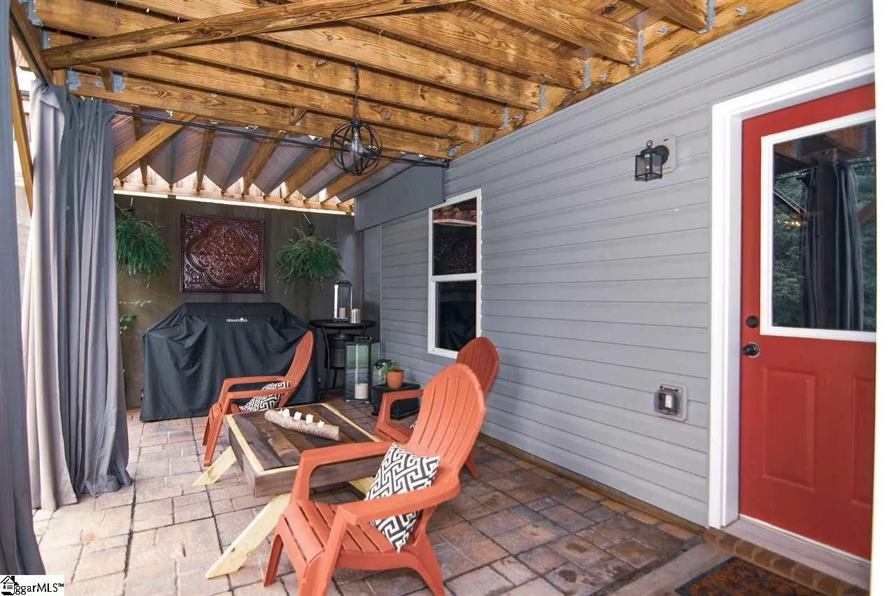 Property image 4 at 537 W Holloway Drive, Woodruff, SC 29388