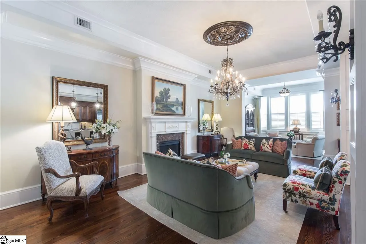 Property image 3 at 18 S Main Street, Greenville, SC 29601