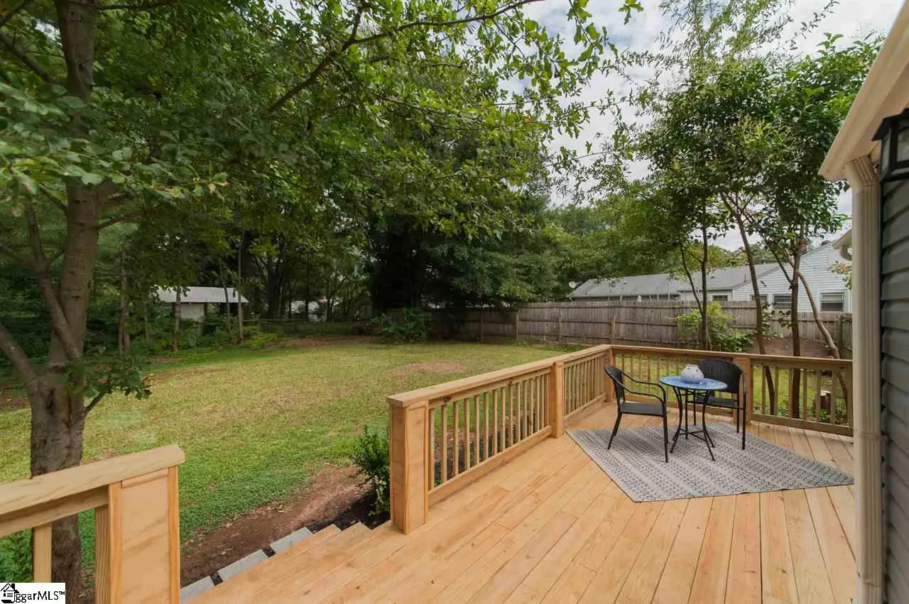 Property image 3 at 6 Pleasant Ridge Avenue, Greenville, SC 29605-2112