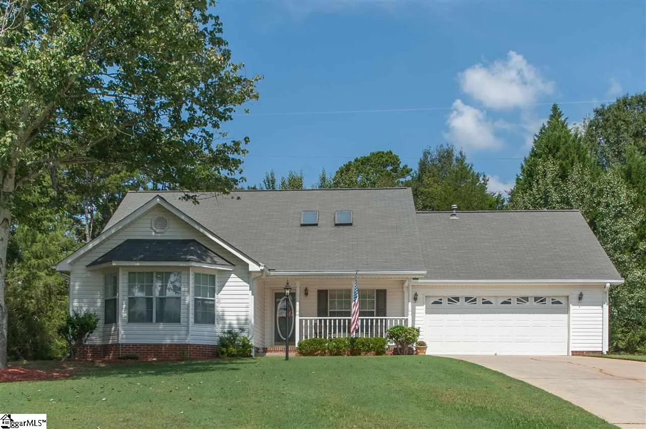 Property image 1 at 27 Duer Way, Greer, SC 29651