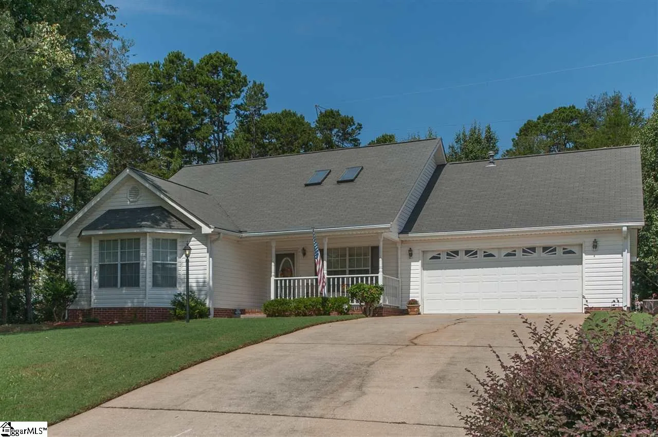 Property image 2 at 27 Duer Way, Greer, SC 29651