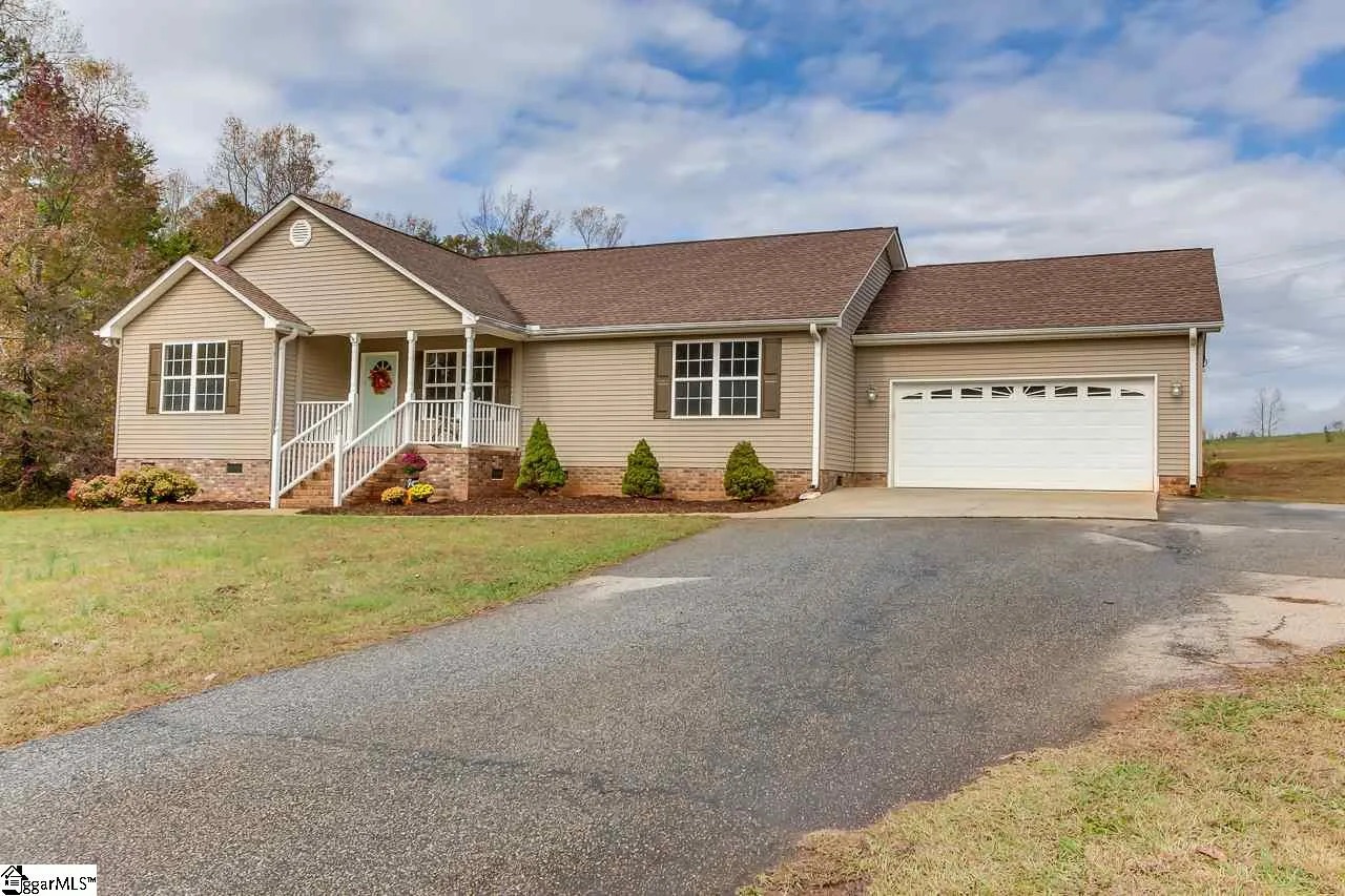 Property image 3 at 526 Keeler Mill Road, Travelers Rest, SC 29690