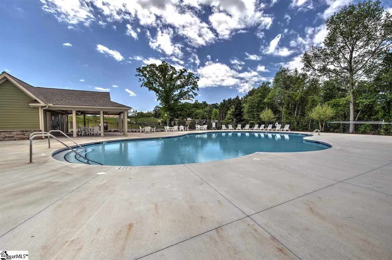 Property image 3 at 407 Brandybuck Drive, Piedmont, SC 29673