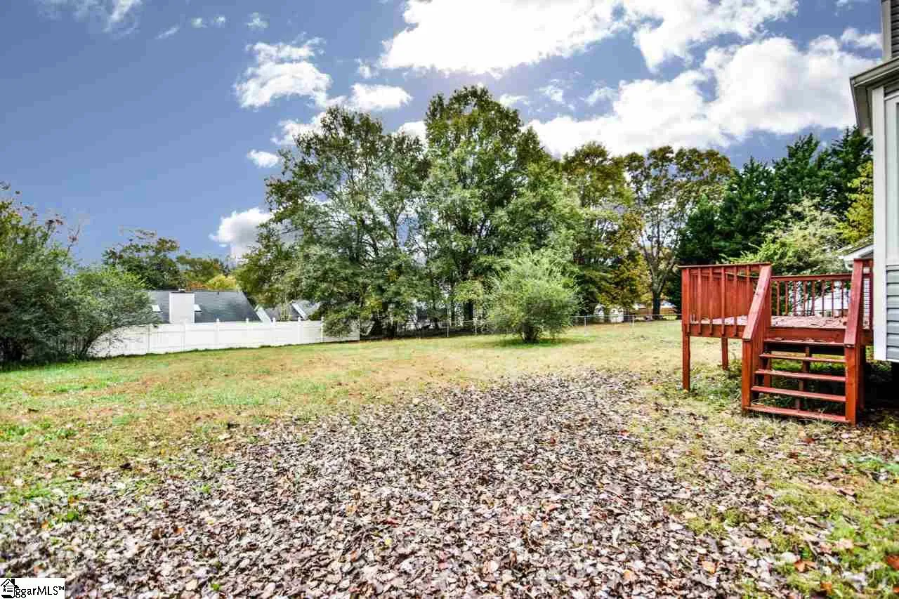 Property image 2 at 431 Laurel Tree Lane, Simpsonville, SC 29681