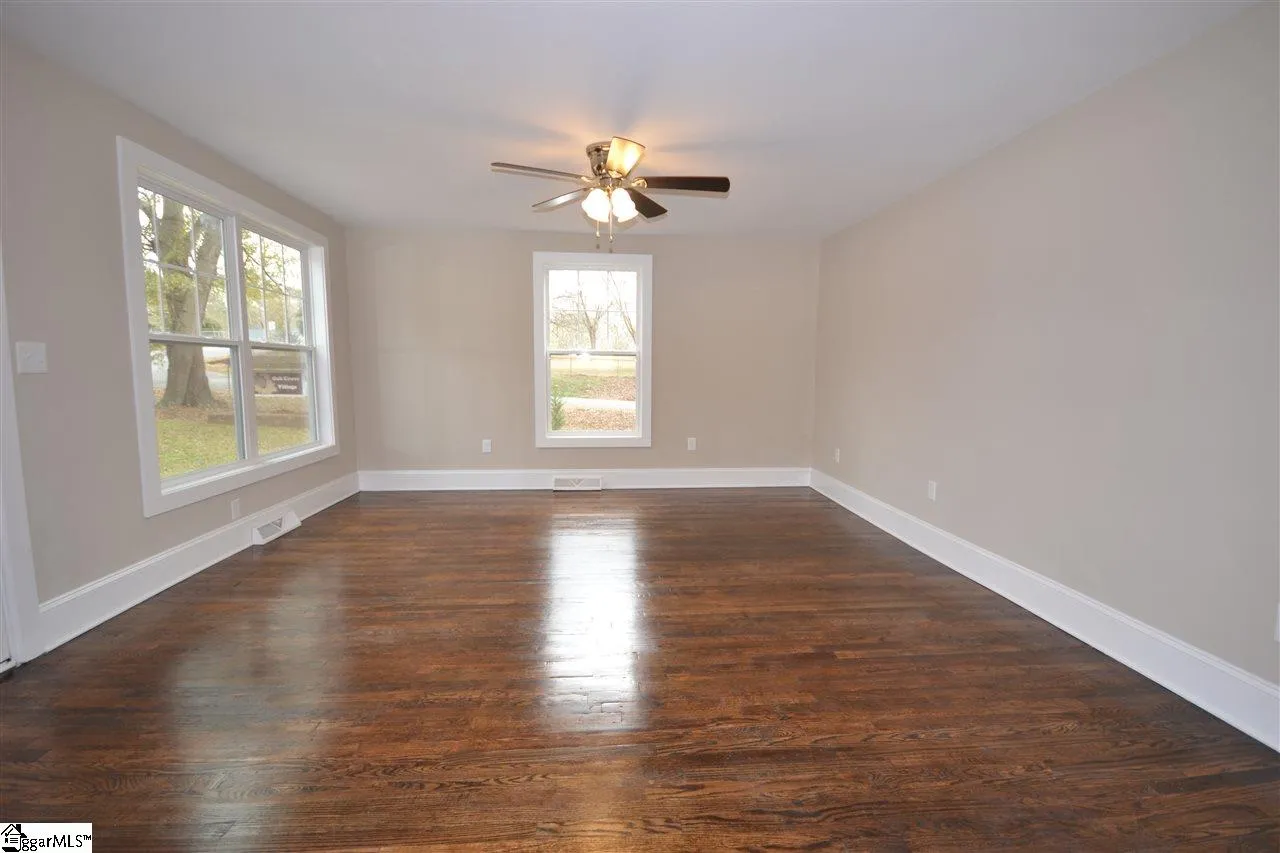 Property image 5 at 107 Woodland Drive, Greenville, SC 29617