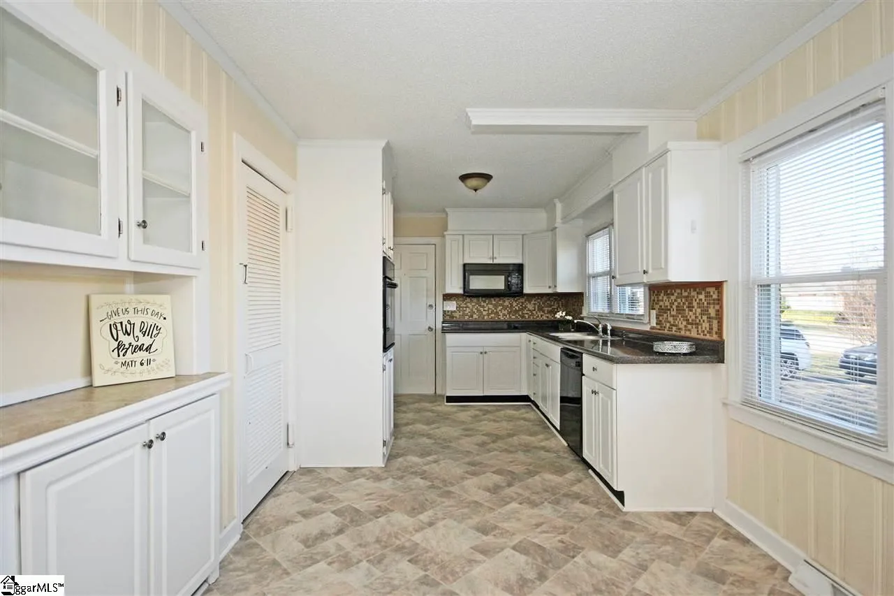Property image 4 at 116 Buddy Avenue, Greer, SC 29651