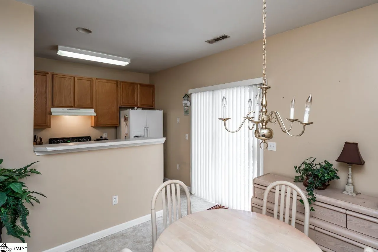 Property image 4 at 20 Robin Hood Road, Greenville, SC 29607