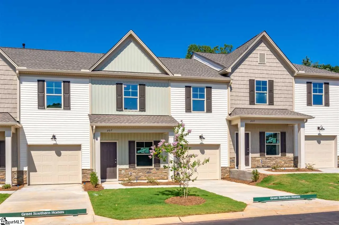 Property image 1 at 207 Fern Hollow Way, Mauldin, SC 29662