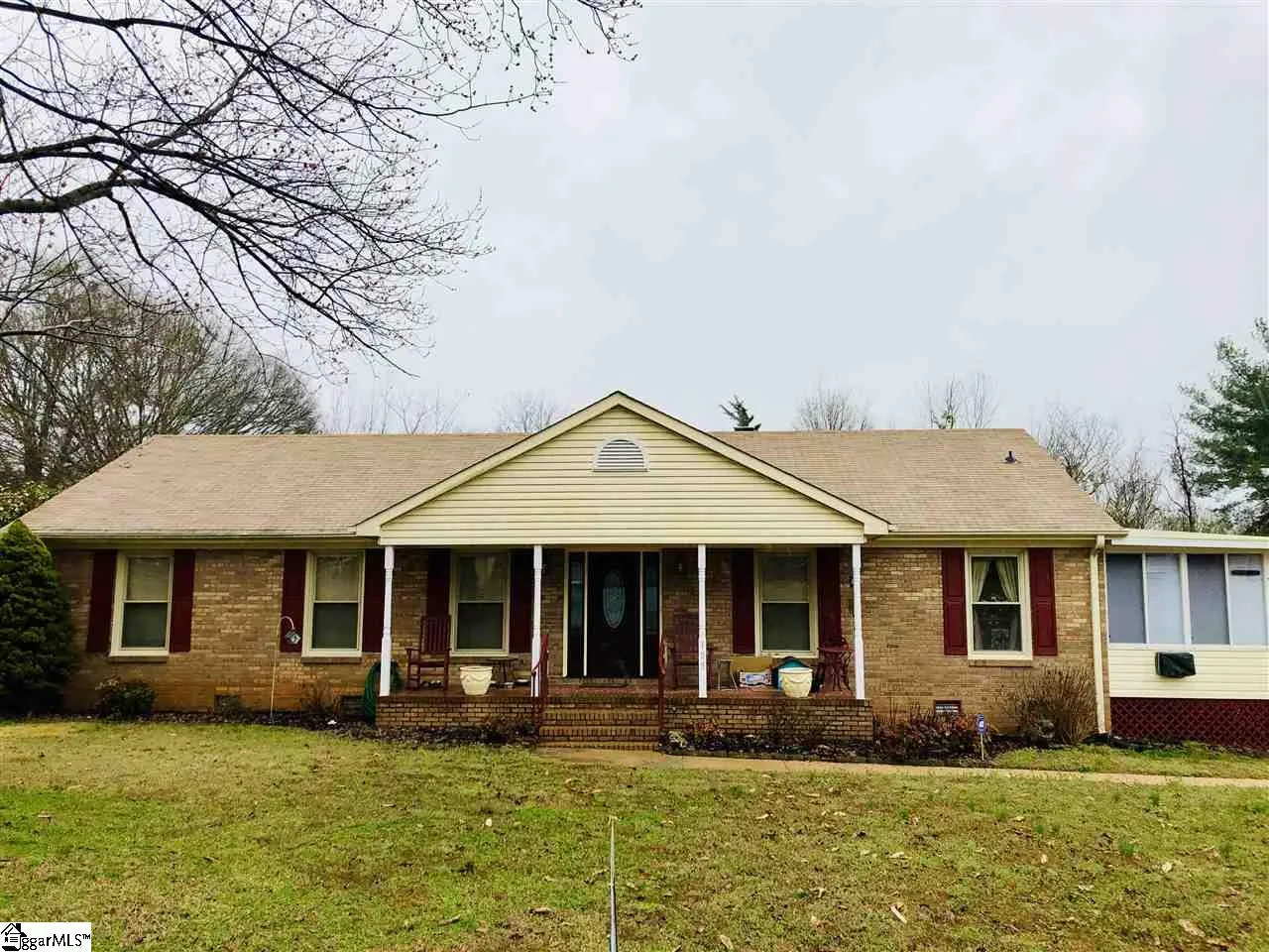 105 Meadowood Drive