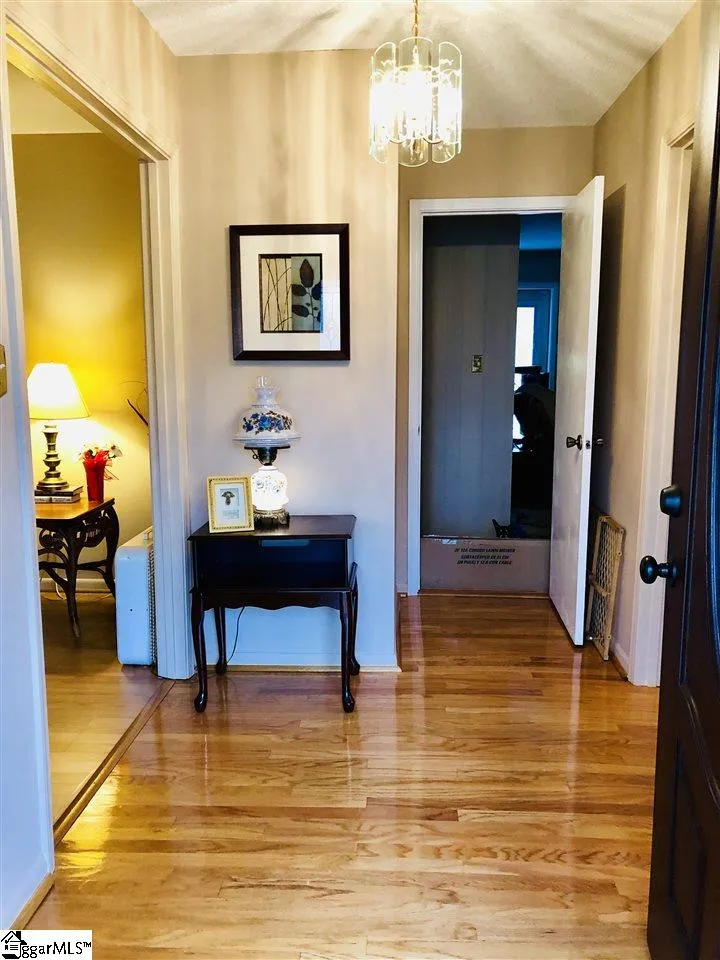 Property image 3 at 105 Meadowood Drive, Mauldin, SC 29662