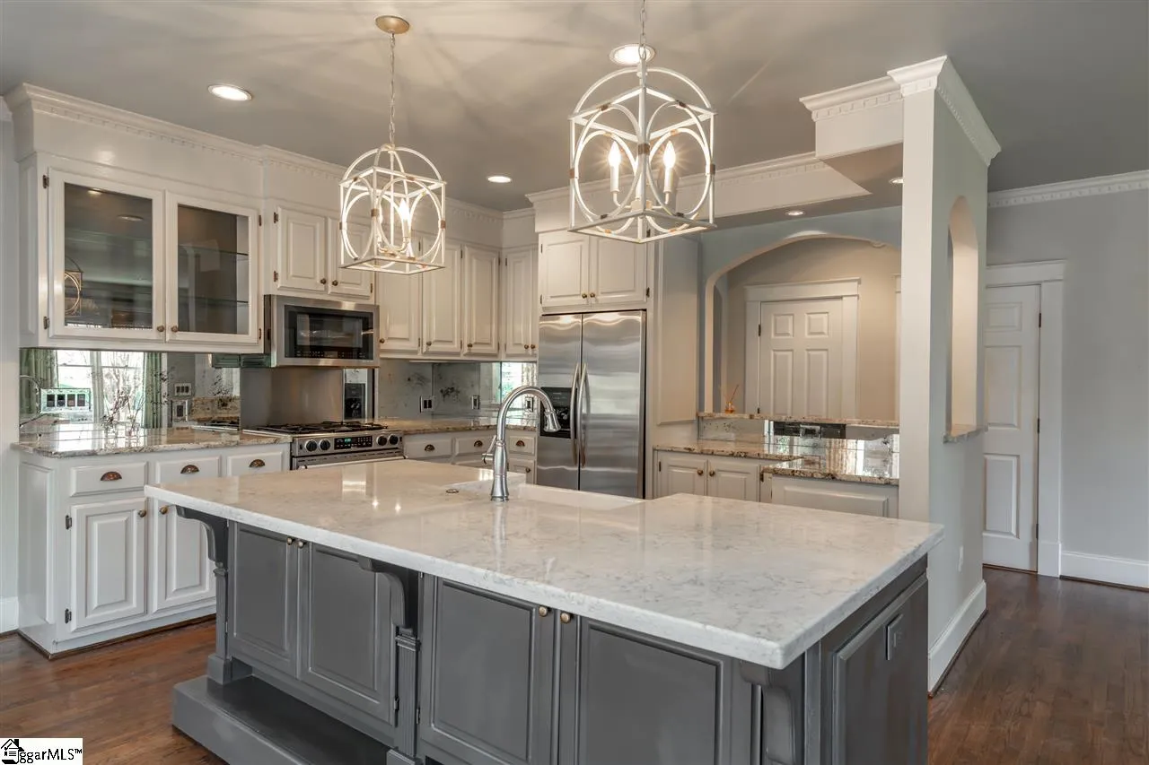 Property image 3 at 12 Club Forest Lane, Greenville, SC 29605