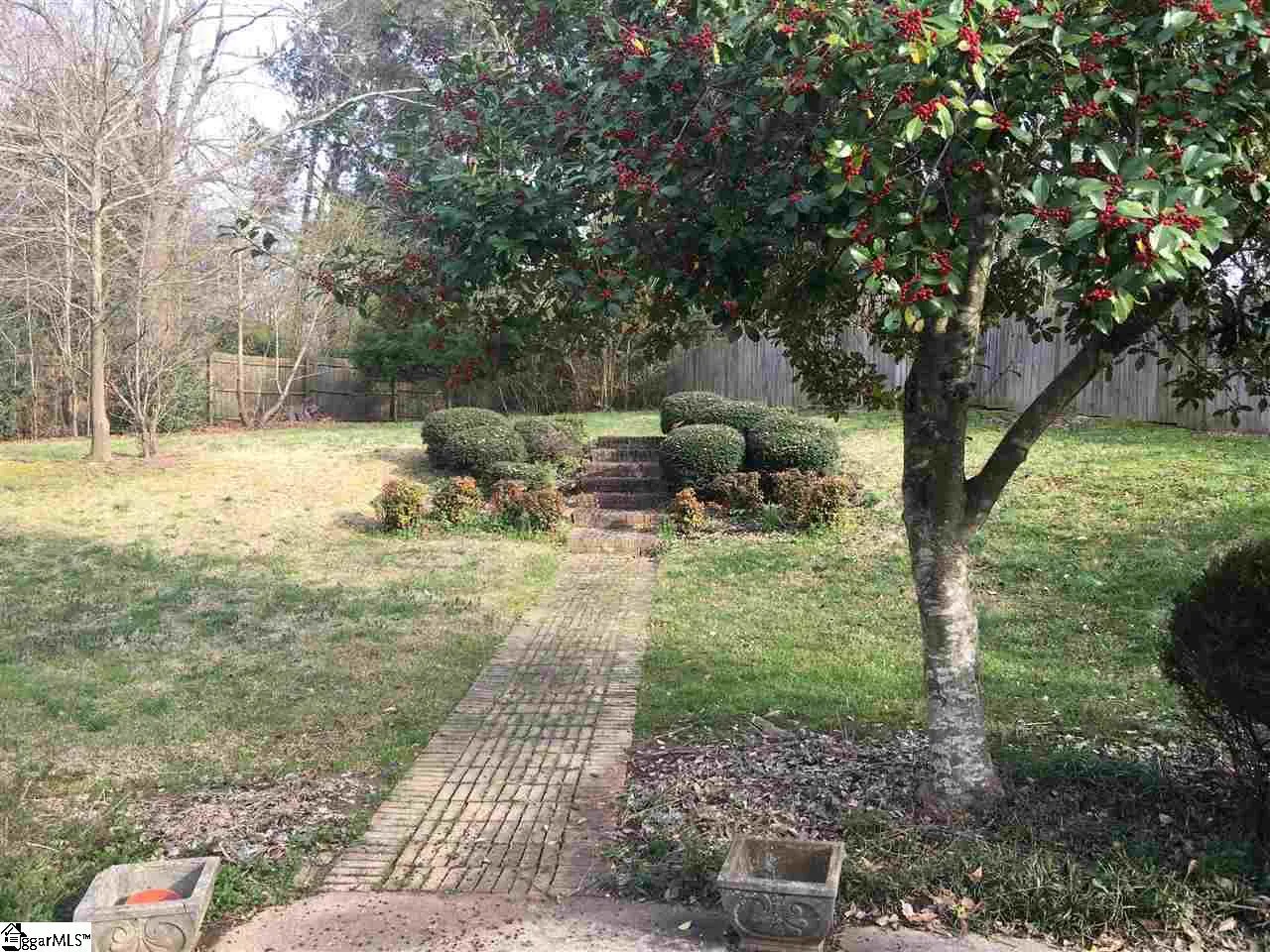 Property image 4 at 10 Monterey Lane, Greenville, SC 29615-1856