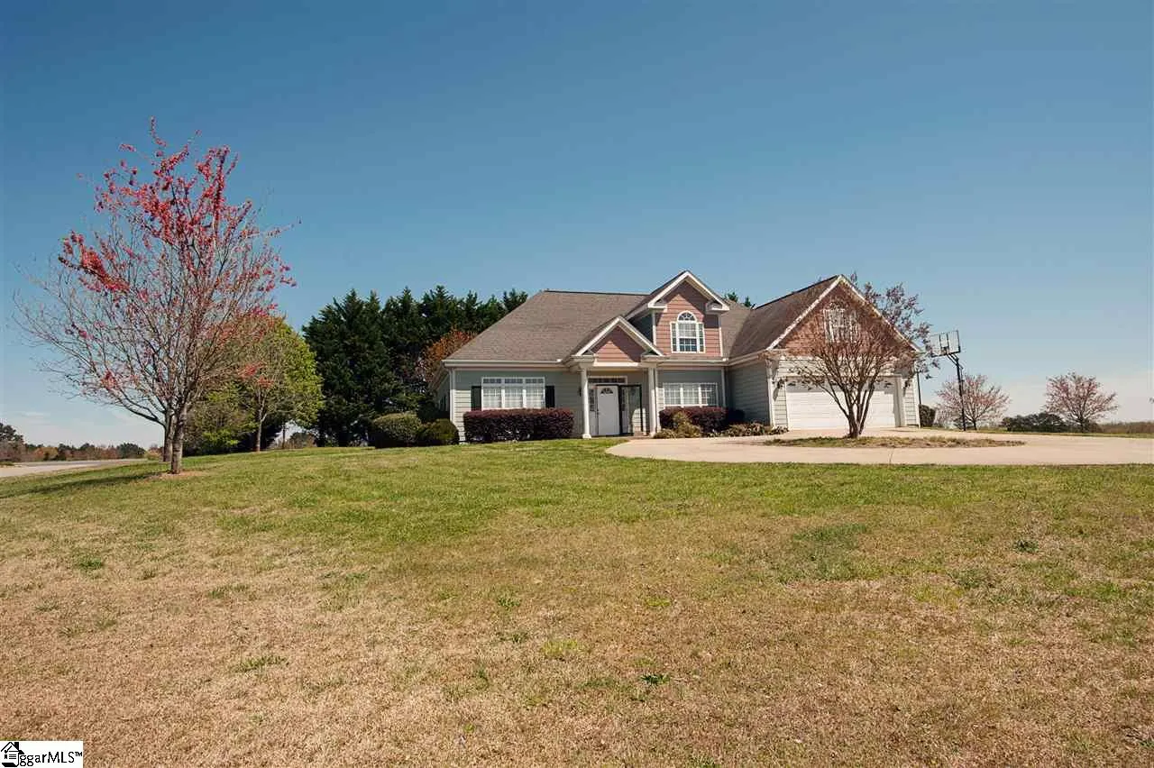 Property image 1 at 106 Wild Heather Drive, Campobello, SC 29322