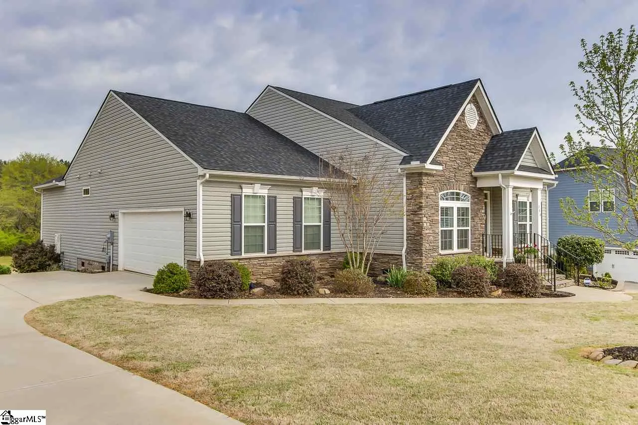 Property image 3 at 110 Wilshire Drive, Easley, SC 29642
