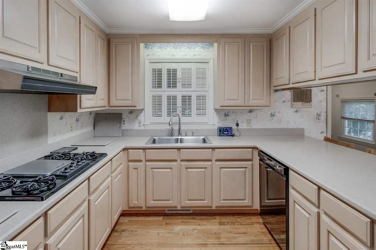 Property image 5 at 100 Hunting Hollow Road, Greenville, SC 29615