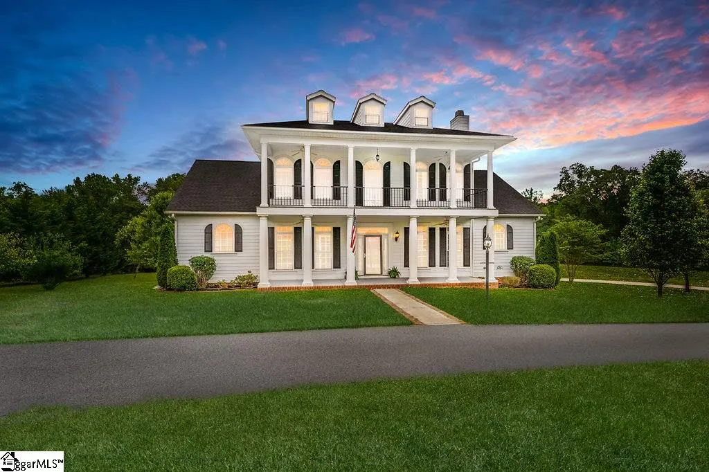 Property image 2 at 112 Century Court, Gray Court, SC 29645