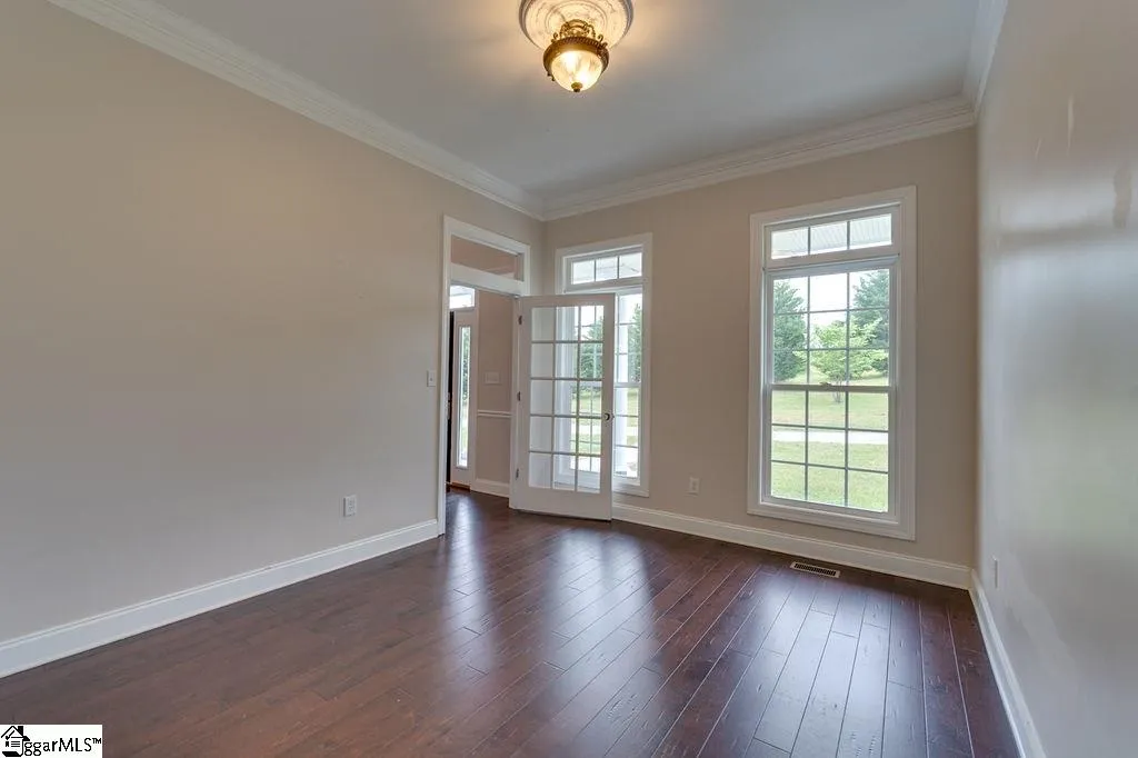 Property image 5 at 112 Century Court, Gray Court, SC 29645