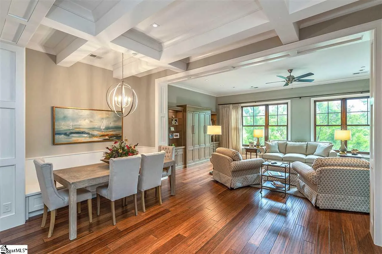 Property image 3 at 820 S Main Street, Greenville, SC 29601
