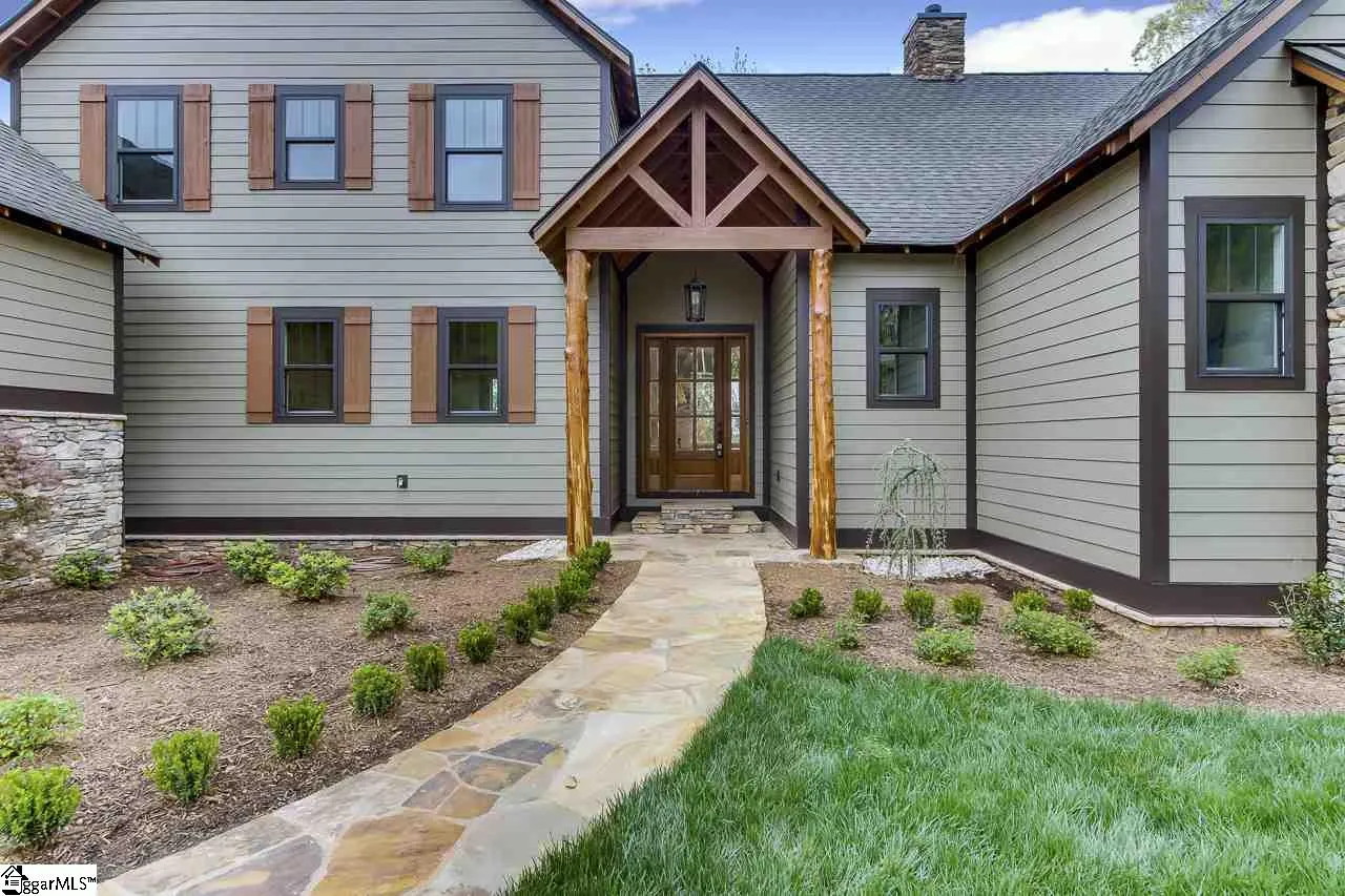 207 Mountain Edge Court