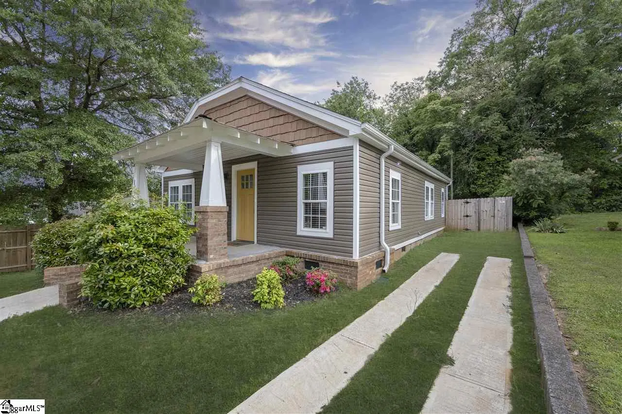 Property image 3 at 110 Maco Street, Greenville, SC 29607