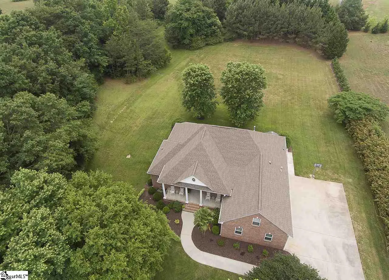 Property image 3 at 23 Bennetts Crossing Court, Greer, SC 29651