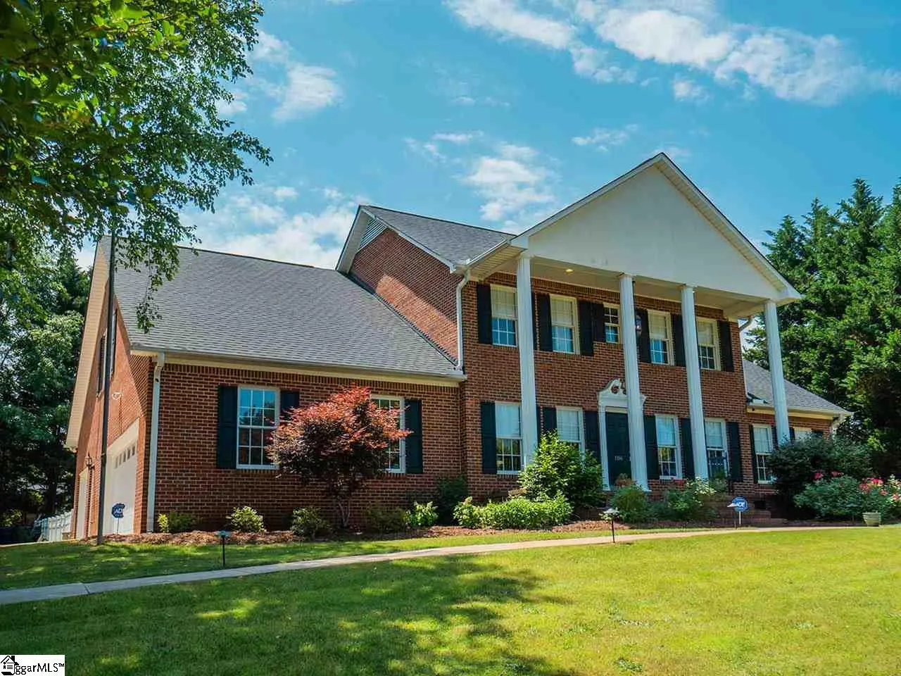106 Deerpath Court
