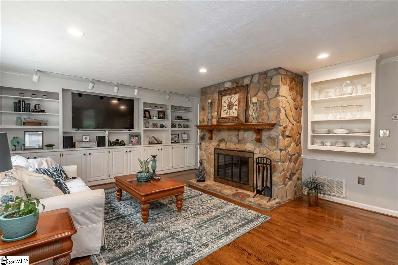 Property image 2 at 326 Pimlico Road, Greenville, SC 29607