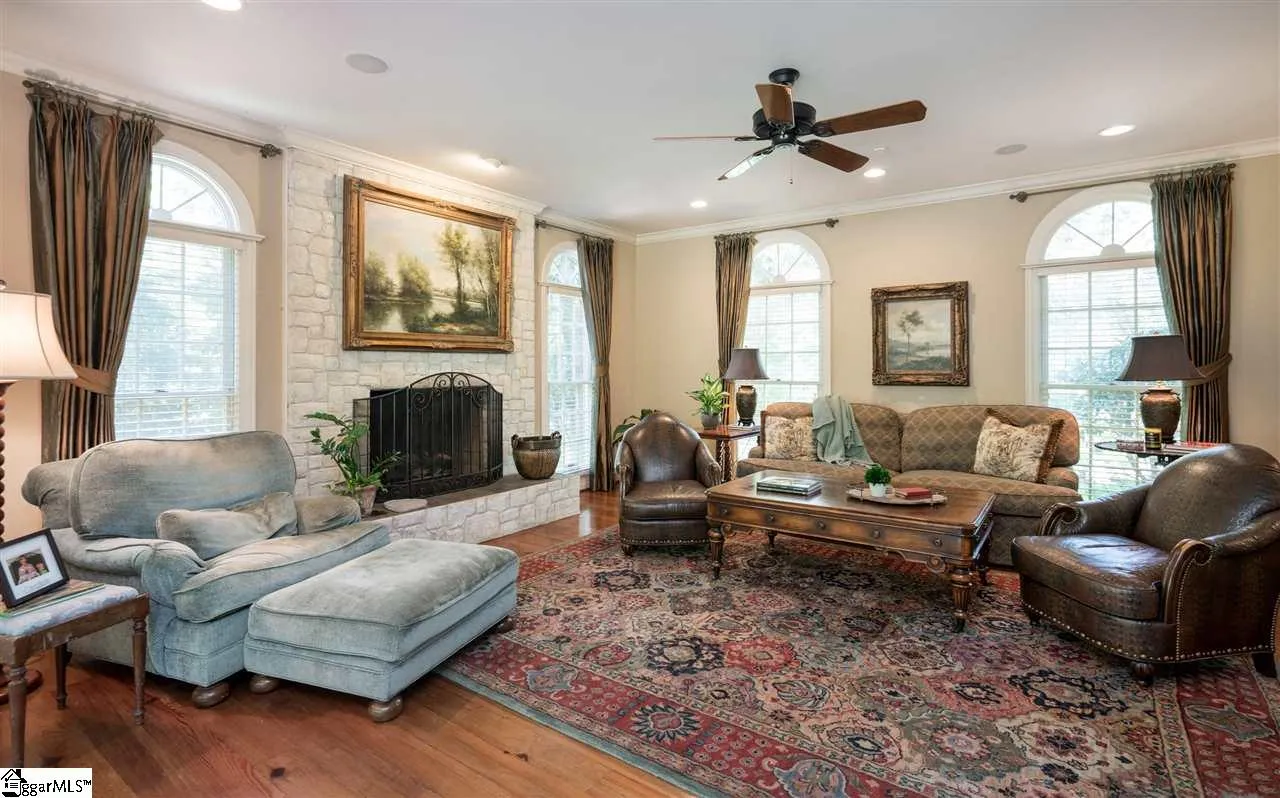 Property image 5 at 240 Oak Meadow Drive, Simpsonville, SC 29681