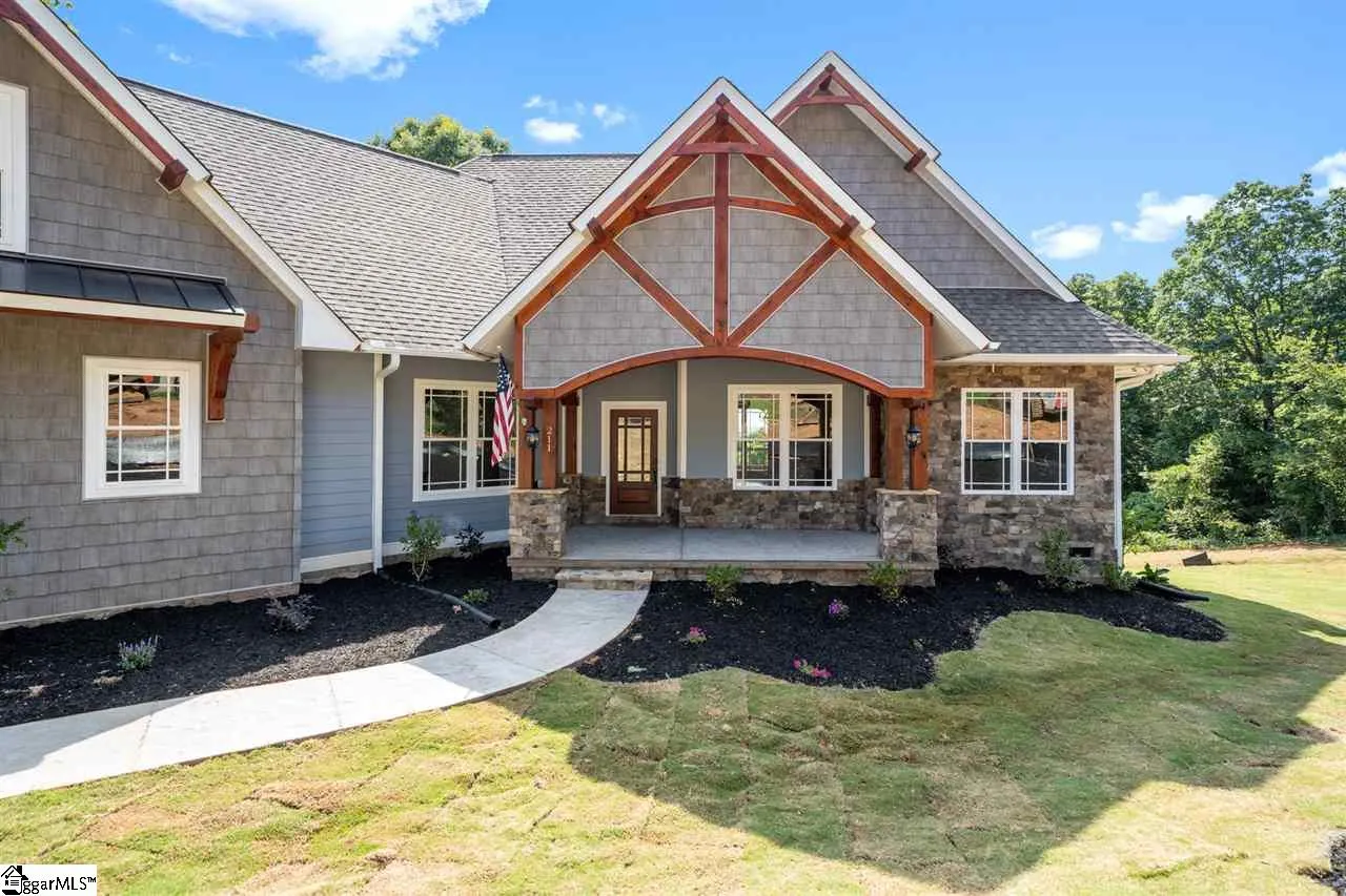 Property image 3 at 211 Mountain Edge Court, Greenville, SC 29609