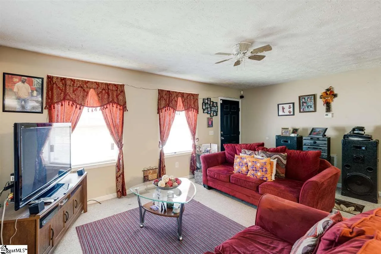 Property image 4 at 5 Wrangler Court, Greenville, SC 29605