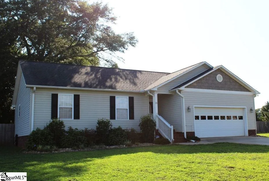 Property image 2 at 21 Glen Martin Lane, Piedmont, SC 29673