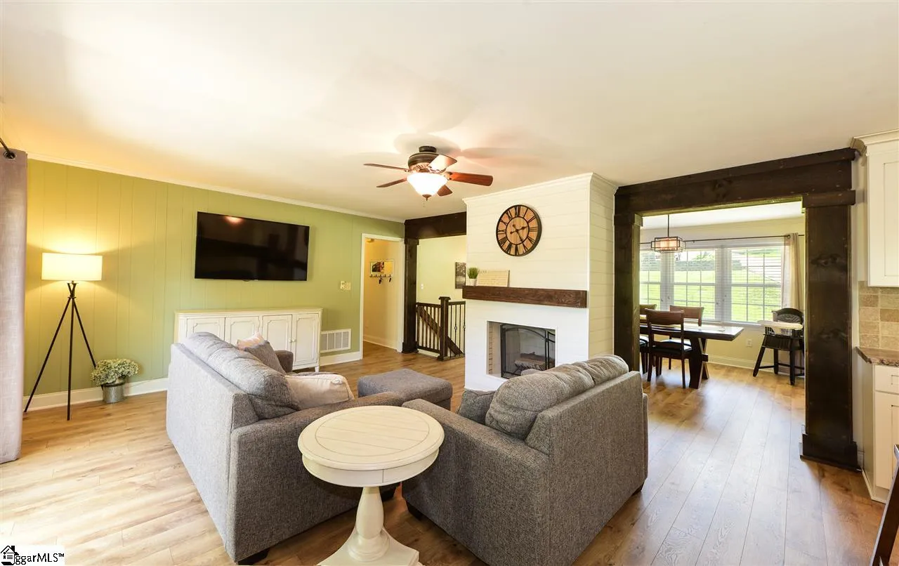 Property image 2 at 816 Butler Springs Road, Greenville, SC 29615