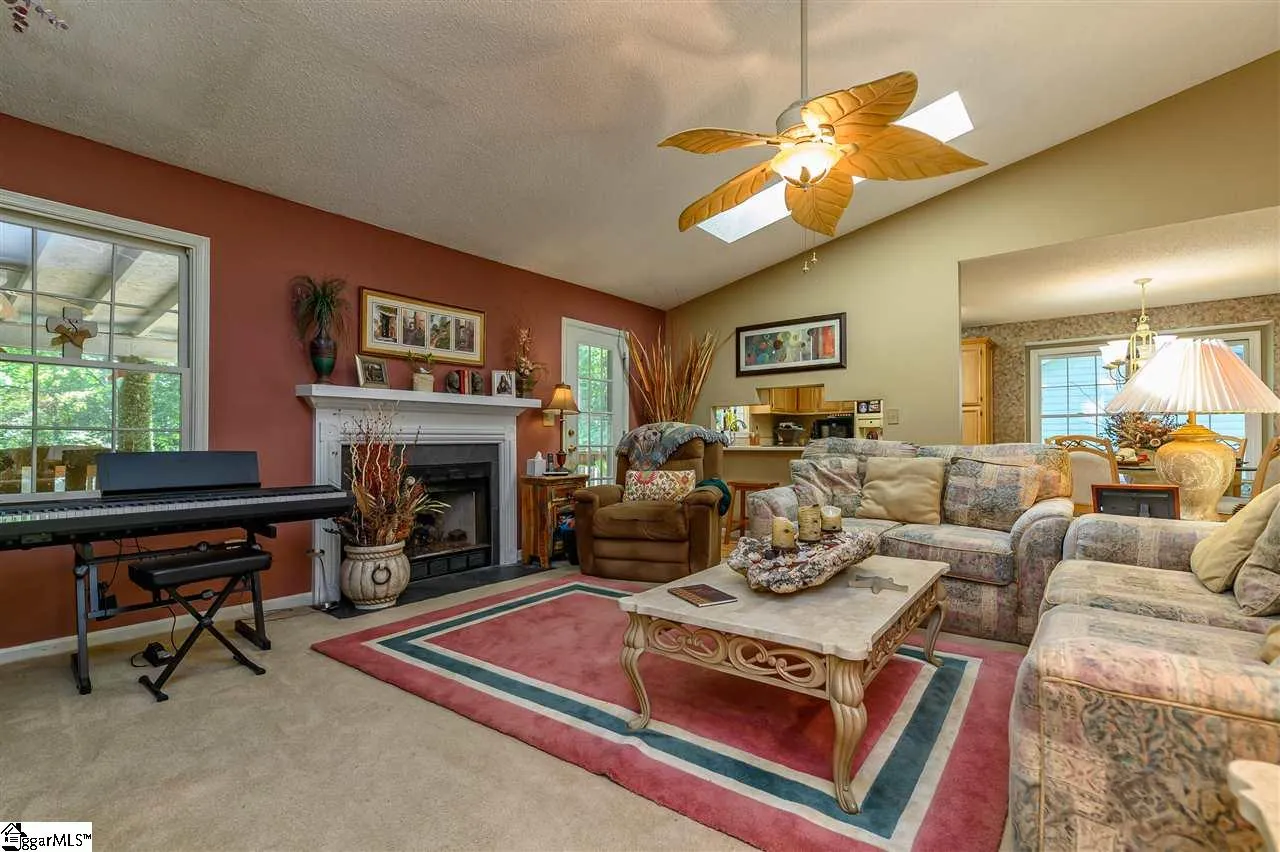 Property image 5 at 400 Halifax Drive, Greenville, SC 29615