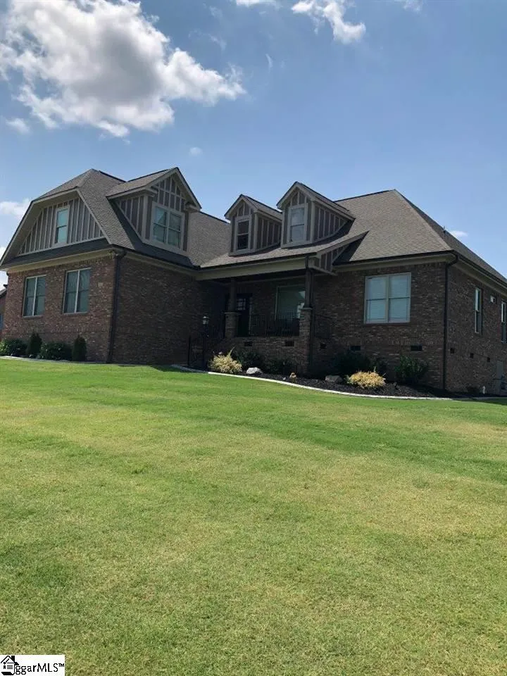 Property image 1 at 161 N Woodfin Ridge Drive, Inman, SC 29349